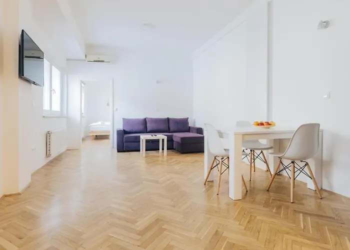 Appartement Center - Kersnikova *